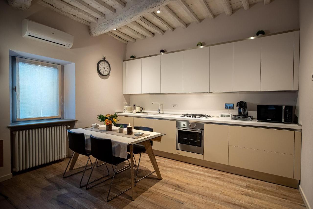 Old Medieval Apartment San Donato in Poggio Экстерьер фото