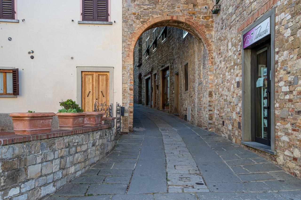 Old Medieval Apartment San Donato in Poggio Экстерьер фото